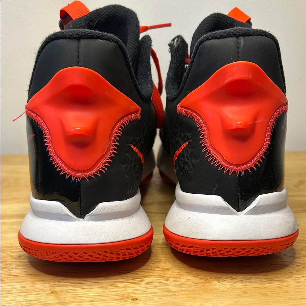 Nike LeBron Witness 5 Basketball Black and Red Sneakers - Picture 8 of 12